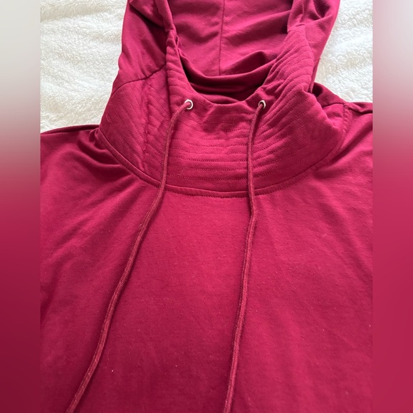 TECREW Maroon Hoodie with Drawstrings - Picture 2 of 10